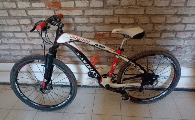 Personal policial recupera una bicicleta que haría sido robada a una mujer de 60 años
