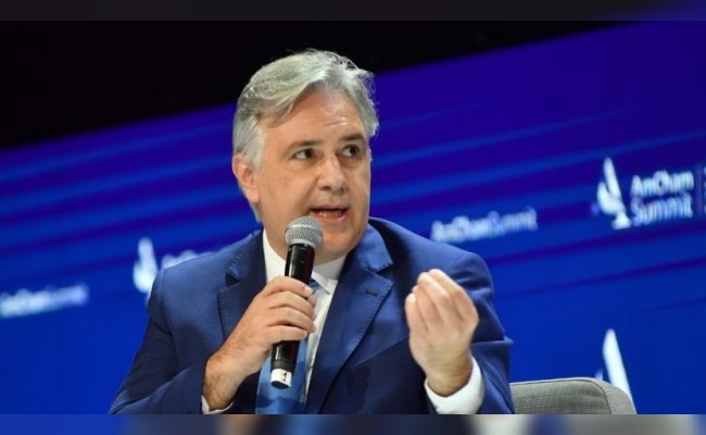 “No se llega a fin de mes”: Llaryora pidió regular la economía “hasta que la sociedad responda”