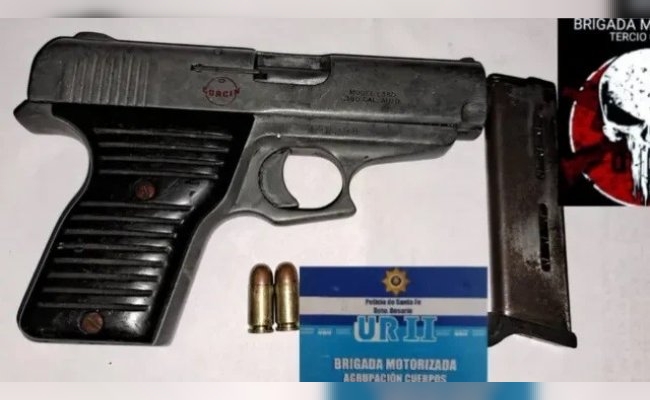 Durante una requisa policial le encontraron una pistola a un chico de 10 años