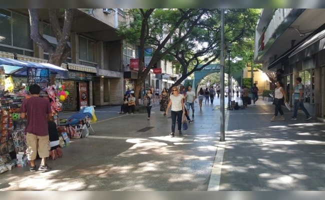 En abril, las ventas minoristas cayeron un 16,3% interanual en la provincia de Córdoba