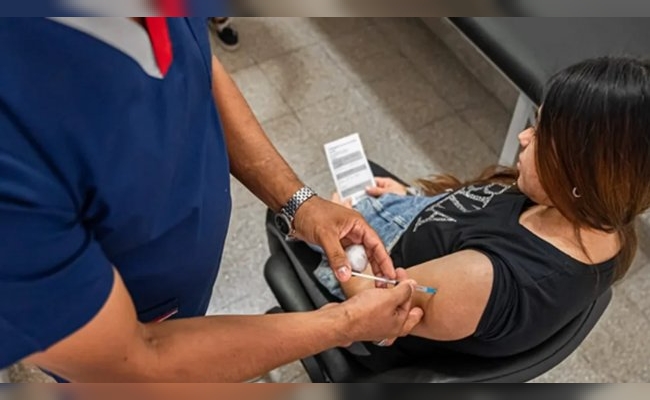 Dengue en C&oacute;rdoba: lanzan campa&ntilde;a de vacunaci&oacute;n con grupos prioritarios