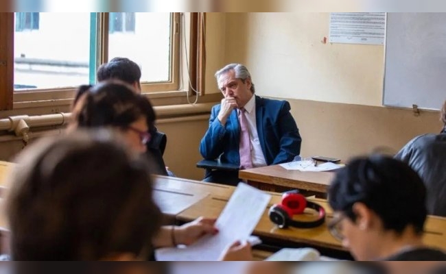 Alberto Fernández ya no dará clases en la UBA tras la denuncia de Fabiola Yañez