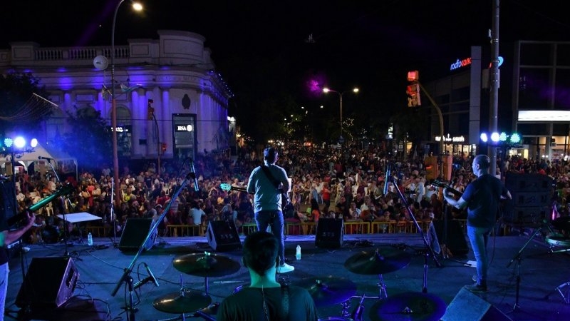 Verano en San Francisco: amplia agenda de eventos culturales, deportivos y educativos