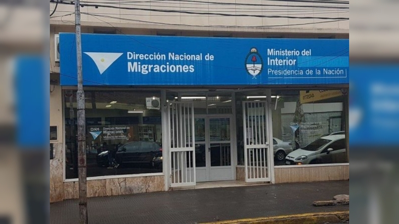 El Gobierno modificó la ley que regula la política migratoria