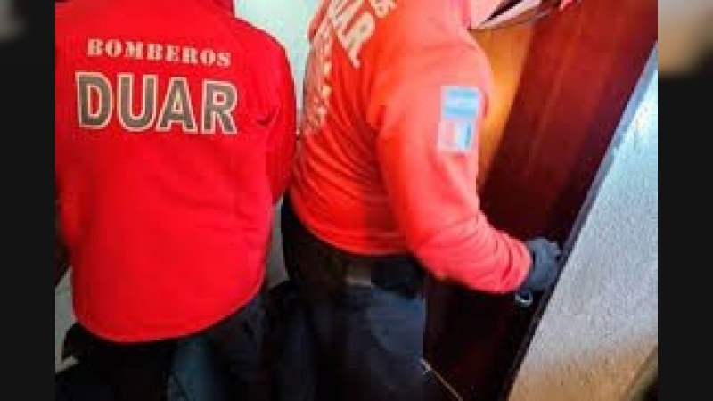 Insólito: el dueño habría dejado encerrado a su inquilino pegando la puerta