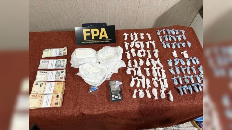 Córdoba: desbaratan punto de venta de cocaína y secuestran más de 2.000 dosis