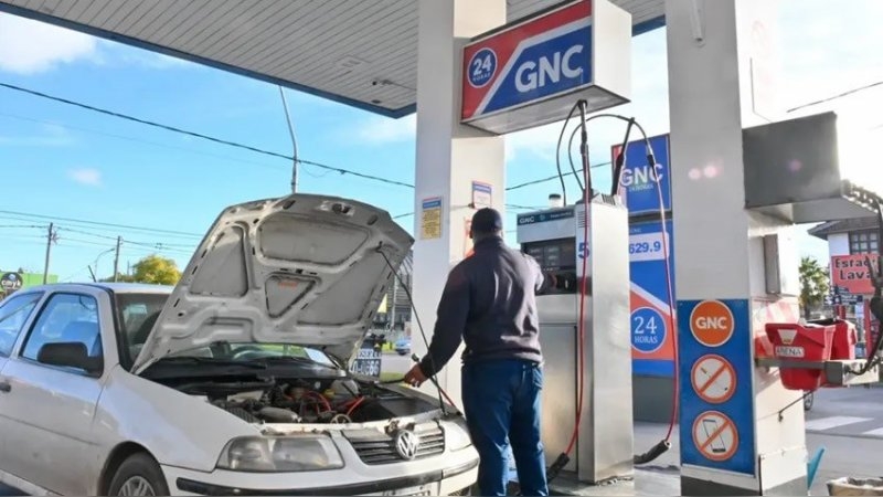 El corte en el suministro de GNC seguirá 24 horas más en la región centro y Cuyo