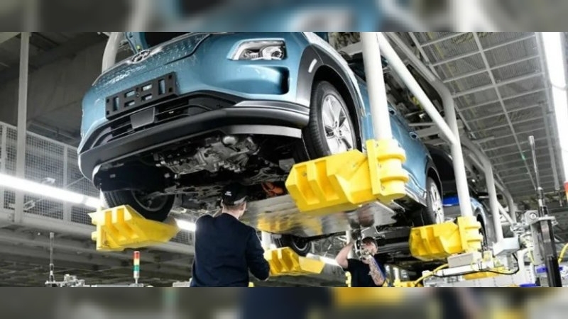Mega redada en una fábrica de Hyundai en EEUU: detuvieron a 475 obreros y la mayoría son de Corea del Sur