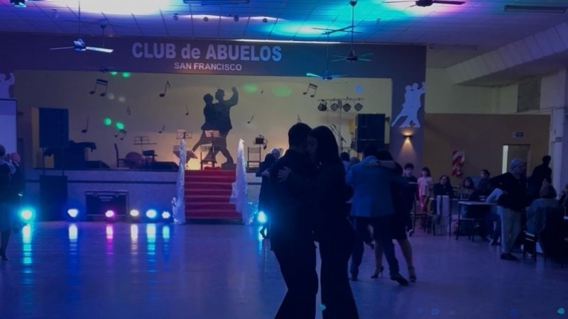 El tango volvió a brillar en San Francisco con una gran noche de milonga