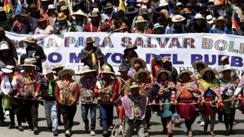 Fiscalía de Bolivia investiga a más de 300 personas por bloqueos que paralizaron el país
