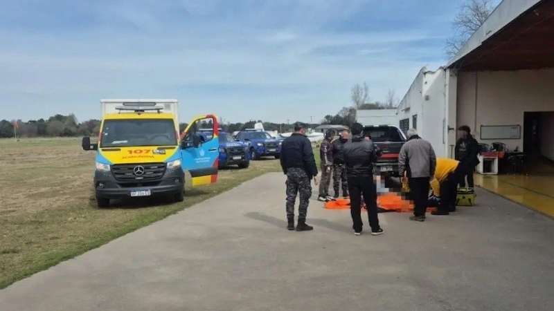 Siniestro en un aeroclub en Córdoba: un paracaidista resultó herido tras una falla en su equipo