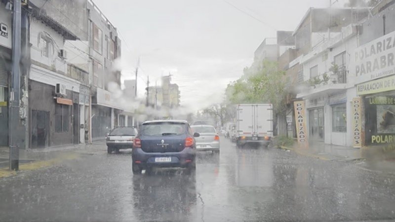 Tormentas en C&oacute;rdoba: cay&oacute; granizo en la capital y en otros puntos de la provincia