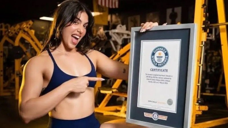 R&eacute;cord Guinness en Miami: la mujer que levant&oacute; casi 290 kilos y rompi&oacute; una marca mundial