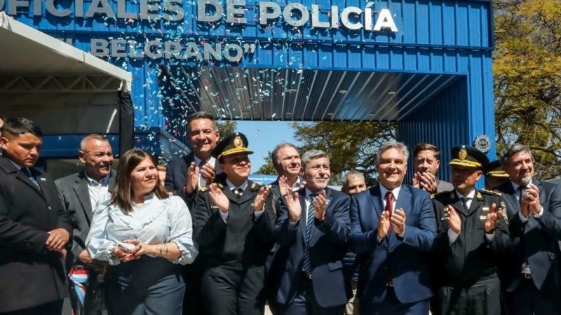 Llaryora inaugur&oacute; la primera sede propia de la Escuela de Suboficiales de la Polic&iacute;a de C&oacute;rdoba