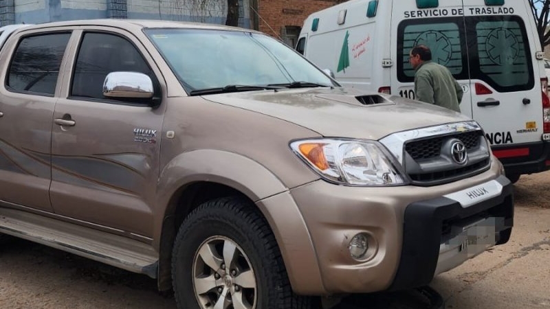 Accidente en Sacanta: una camioneta y una bicicleta chocaron en pleno centro