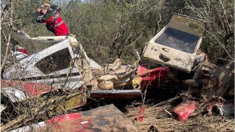 Cay&oacute; una avioneta en C&oacute;rdoba: hay personas heridas