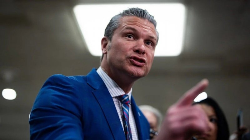 Hegseth anuncia purga del 20 % de generales y almirantes