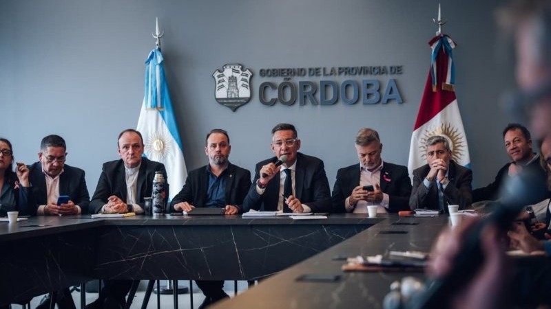La organizaci&oacute;n de la visita del Papa a C&oacute;rdoba reuni&oacute; a diputados nacionales, legisladores y concejales de distintos espacios pol&iacute;ticos