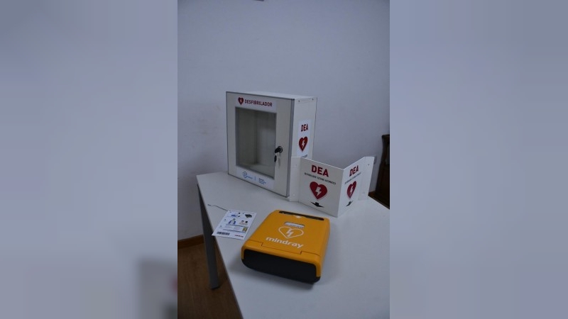 La Municipalidad entreg&oacute; un desfibrilador al Aeroclub San Francisco para fortalecer una ciudad cardioprotegida